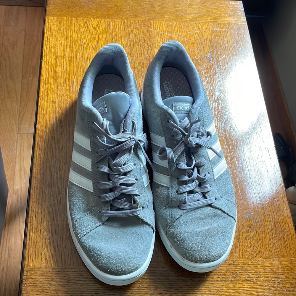 Adidas cloud foam comfort athletic shoes size 12 1/2 grey suede w/white stripes